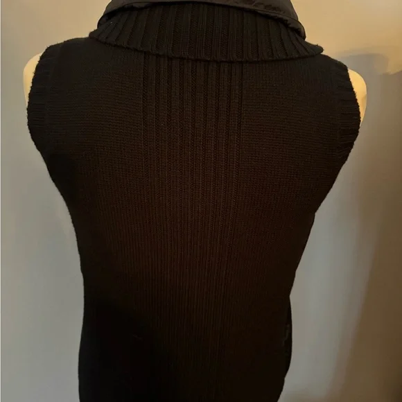 Eileen Fisher asymmetrical sleeveless sweater vest. Merino wool. Trim 💯 nylon - Picture 3 of 12